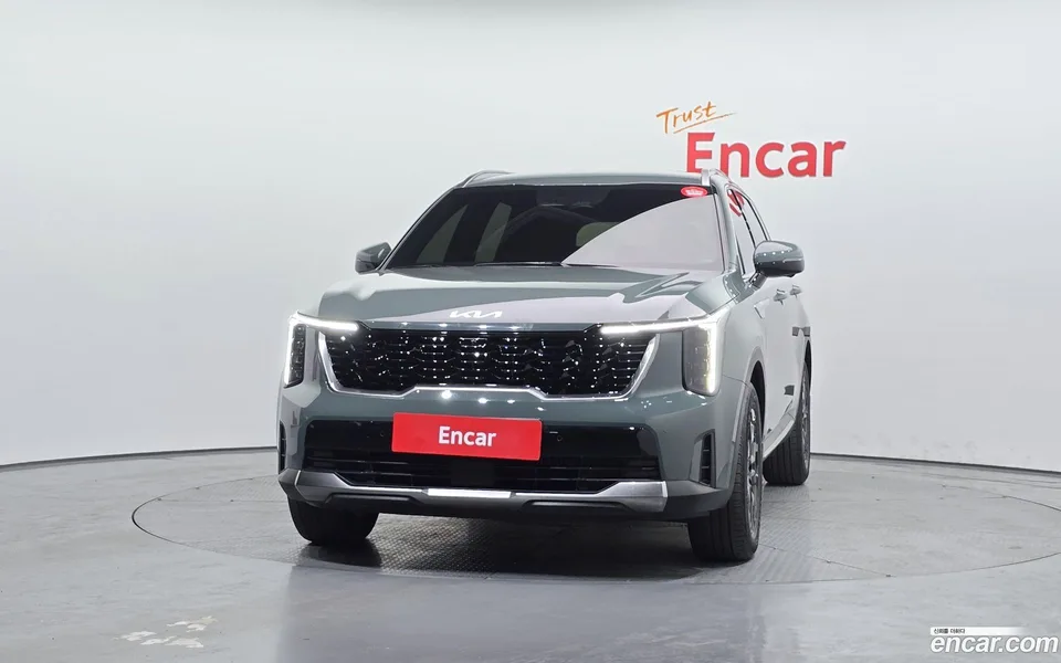 Kia Sorento HEV 1.6 2WD 2023 — миниатюра 3