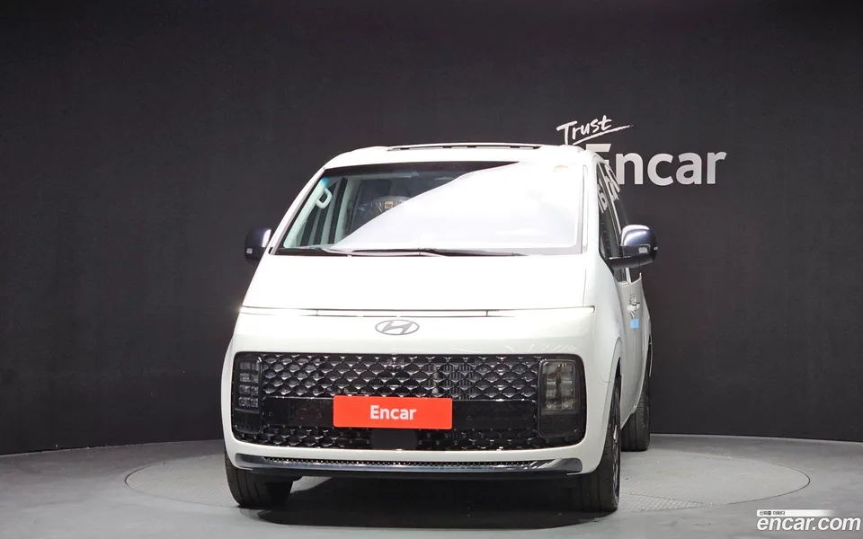 Hyundai Staria HEV 1.6 7 2025 — миниатюра 3