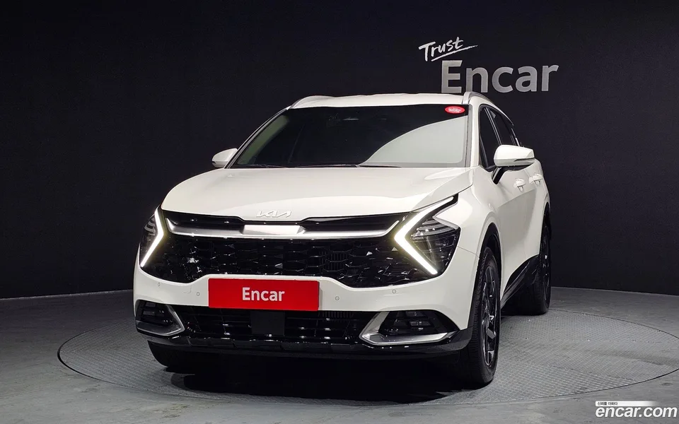 Kia Sportage 1.6 2WD 2023 — миниатюра 3