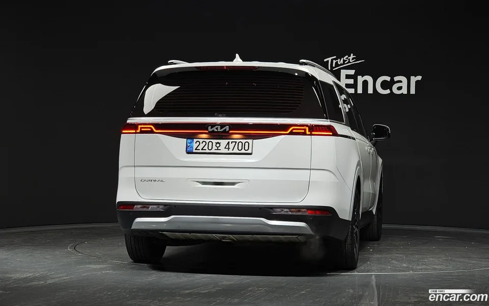 Kia Carnival 9 2023 — миниатюра 4