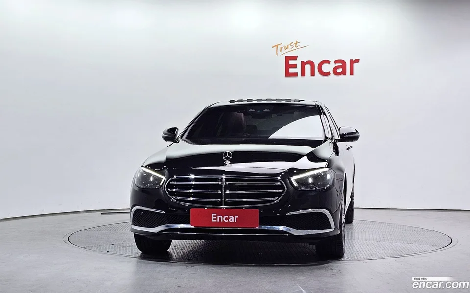 Mercedes-Benz E-Class E350 4MATIC 2023 — миниатюра 3