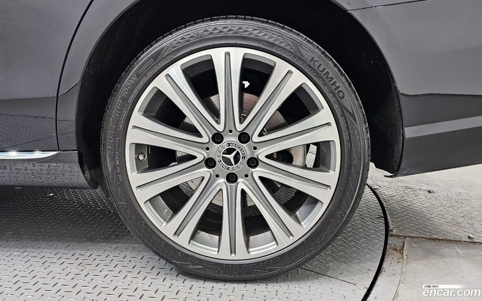 Mercedes-Benz E-Class E350 4MATIC 2023 — миниатюра 5