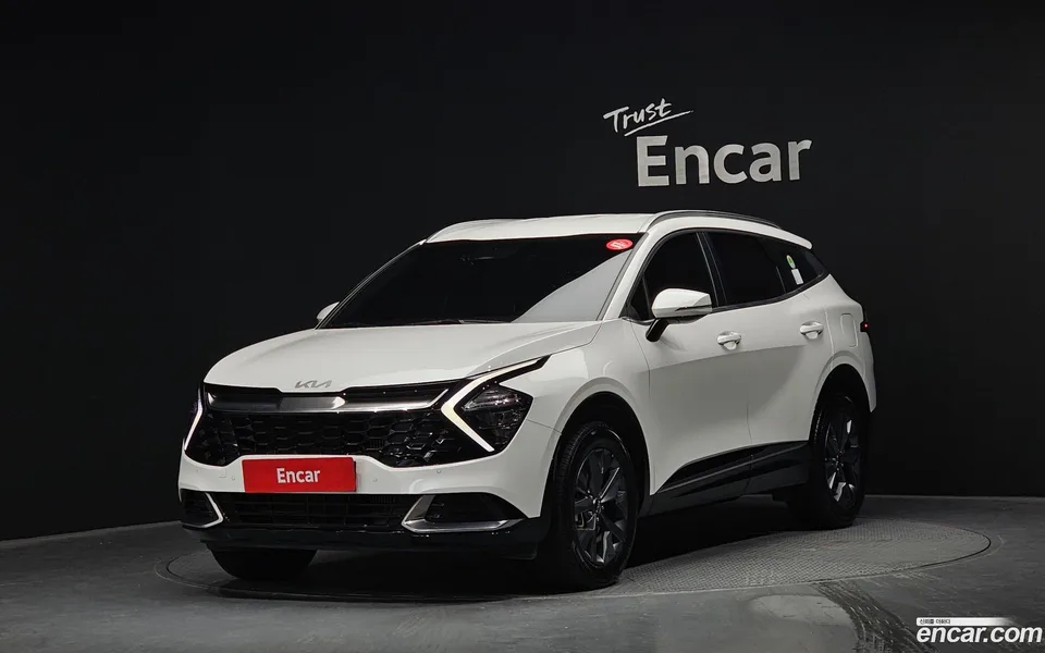 Kia Sportage 2.0 2WD 2022 — фото 1, купить с доставкой в Москву