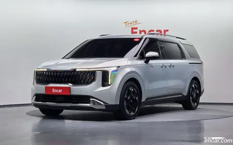 Kia Carnival 2024 buy in Moscow
