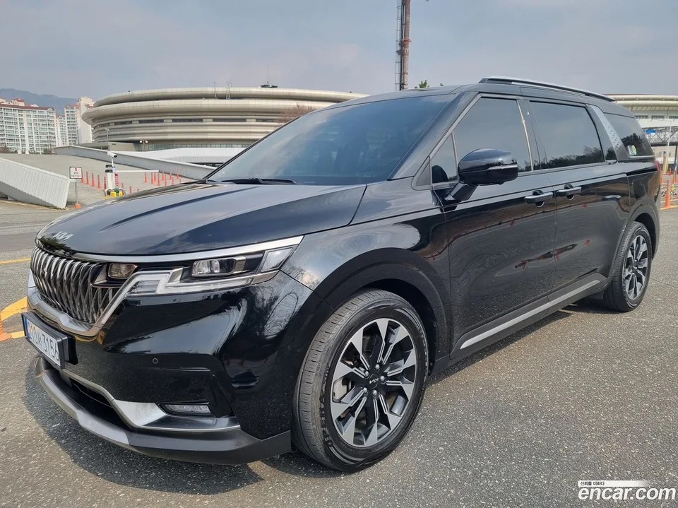 Kia Carnival 9 2022 — миниатюра 2