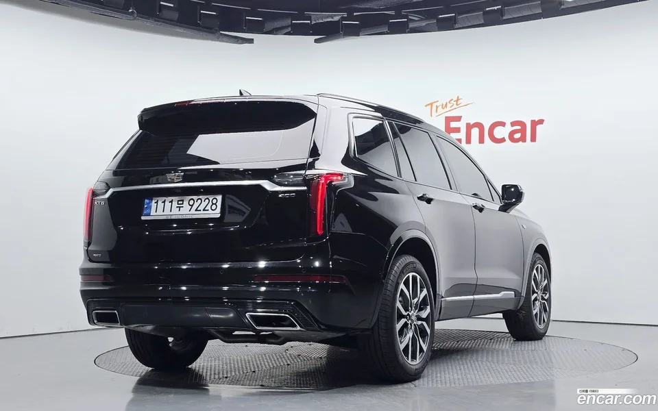 Cadillac XT6 3.6 2024 — миниатюра 2