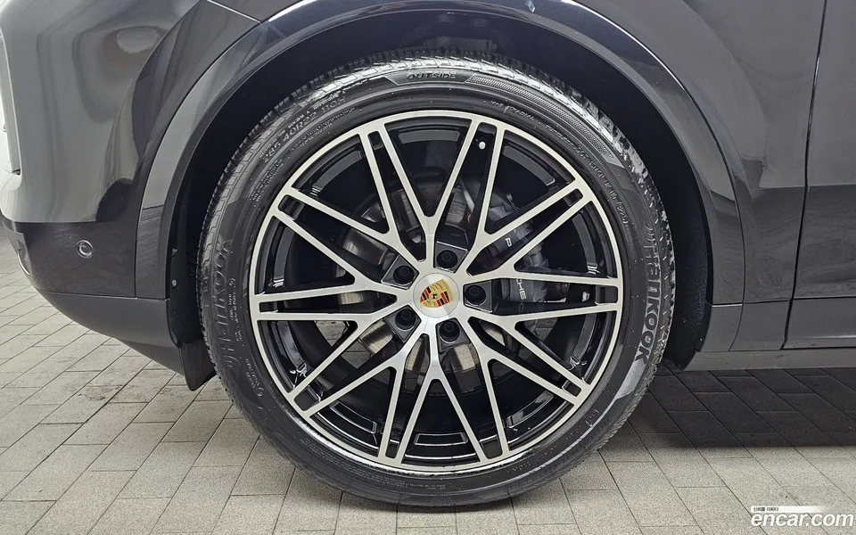 Porsche Cayenne 3.0 2023 — миниатюра 5