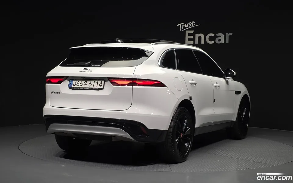 Jaguar F-Pace P 250 SE 2023 — миниатюра 2