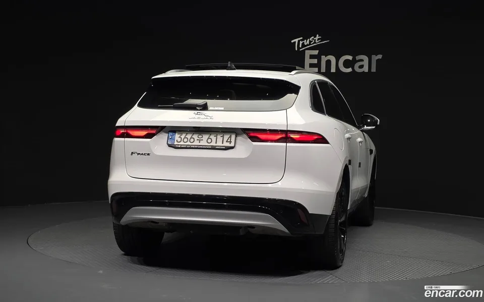 Jaguar F-Pace P 250 SE 2023 — миниатюра 4