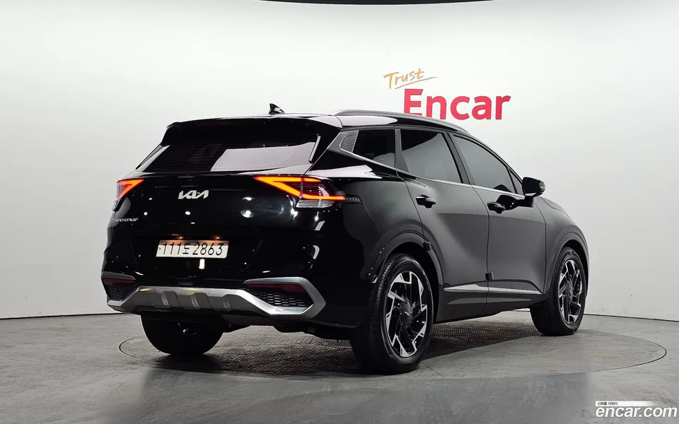 Kia Sportage 2.0 2WD 2022 — миниатюра 2