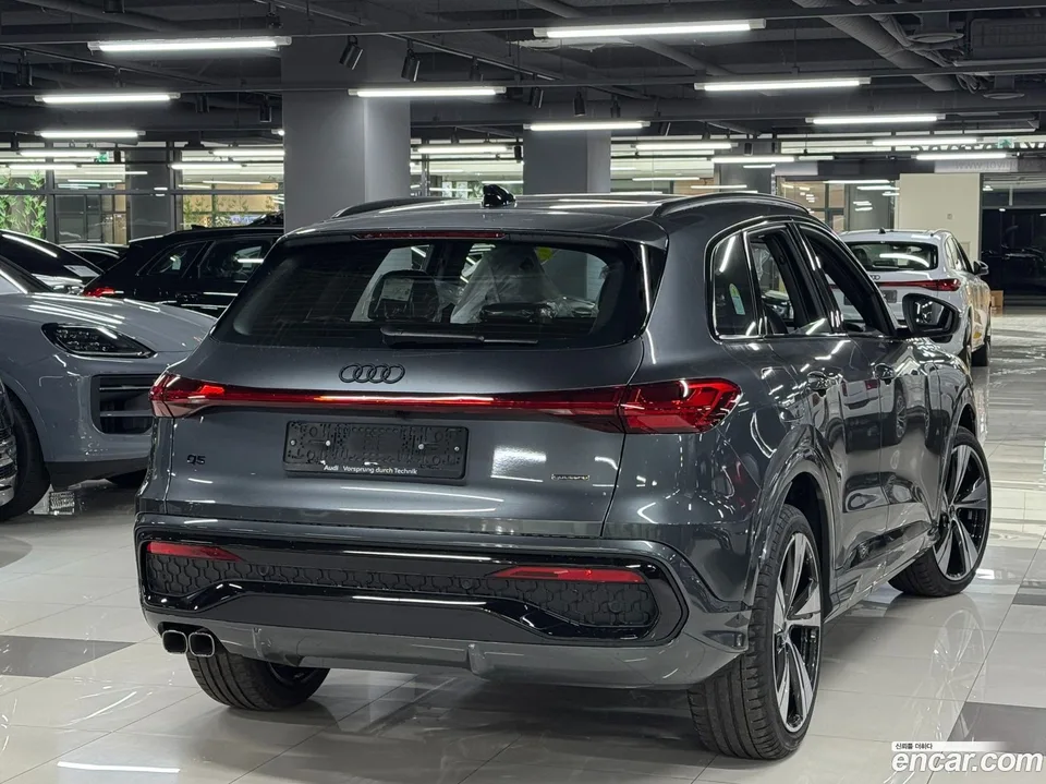 Audi Q5 (80A) 40 TDI S Line 2025 — миниатюра 2