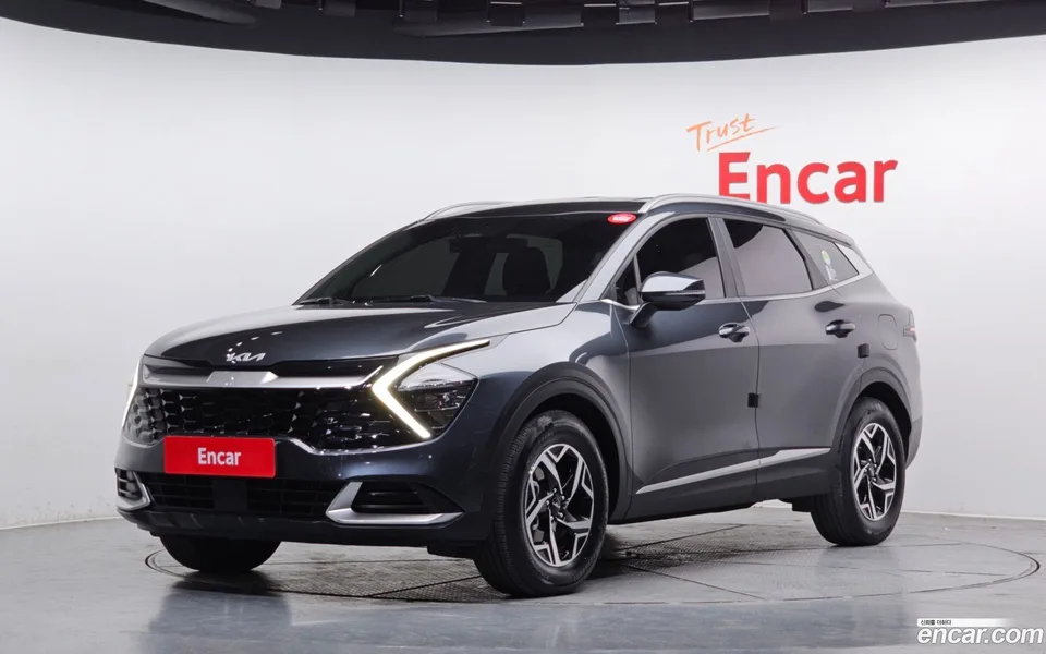 Kia Sportage 1.6 2WD 2022 — фото 1, купить с доставкой в Москву