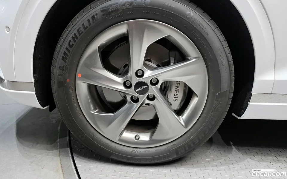 Genesis GV70 2.5T 2WD 2025 — миниатюра 5