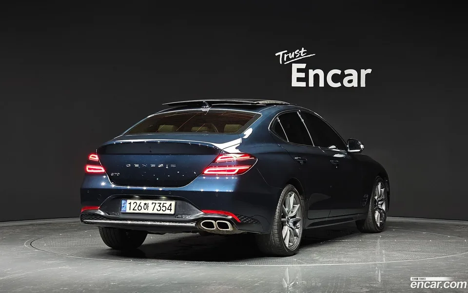 Genesis G70 2.0T 2WD 2022 — миниатюра 2
