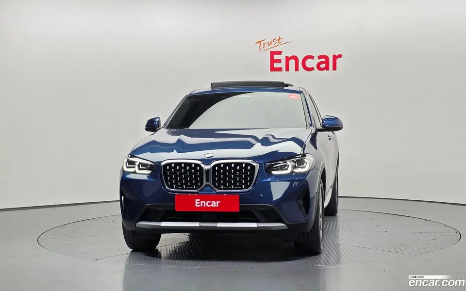 BMW X4 xDrive20i xLine 2022 — миниатюра 3