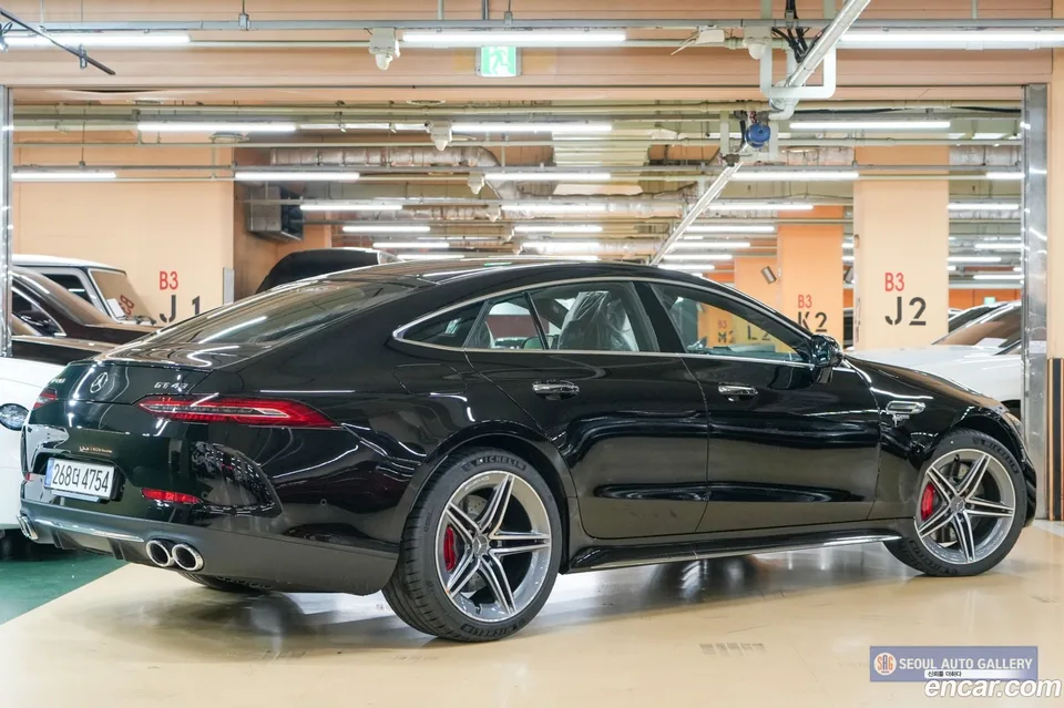 Mercedes-Benz AMG GT 4 43 4MATIC+ 2026 — миниатюра 3