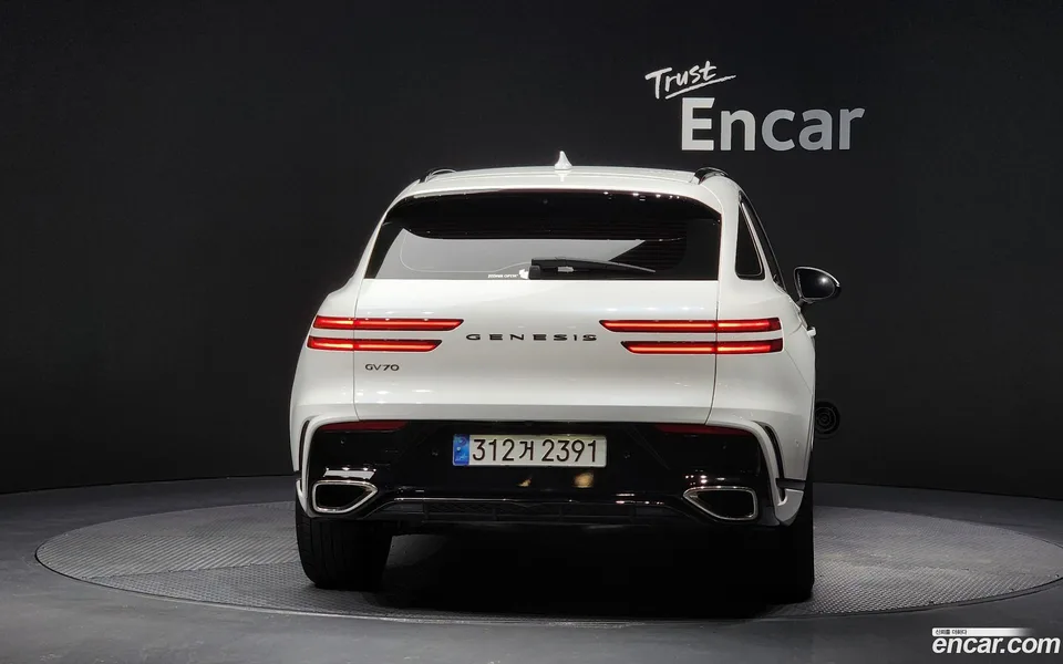 Genesis GV70 2.5T 2WD 2024 — миниатюра 4