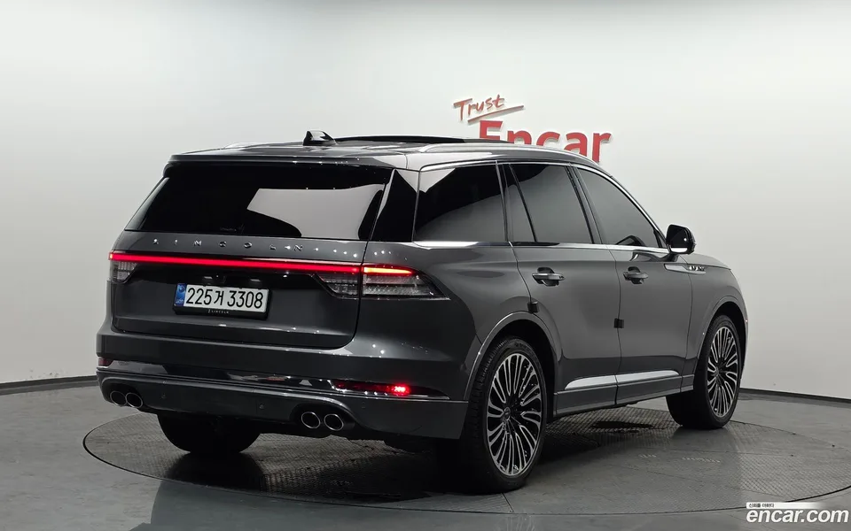 Lincoln Aviator 3.0 AWD 2025 — миниатюра 2