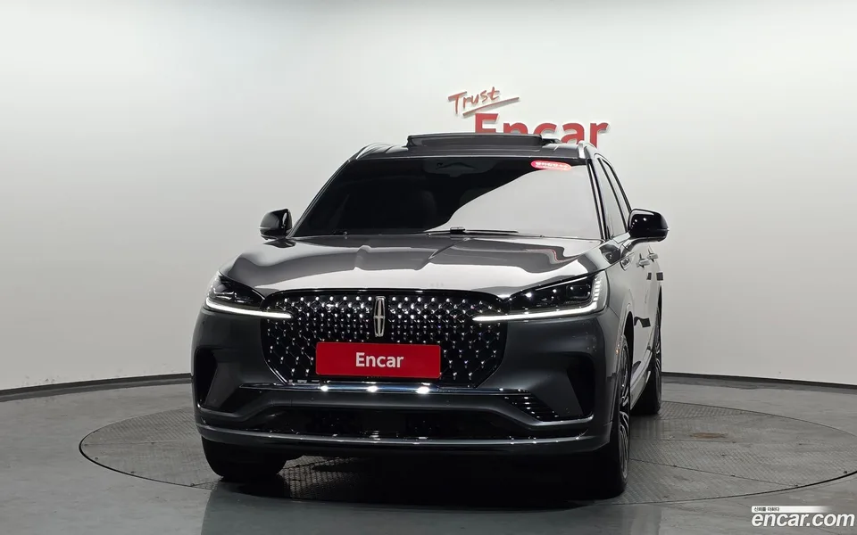 Lincoln Aviator 3.0 AWD 2025 — миниатюра 3