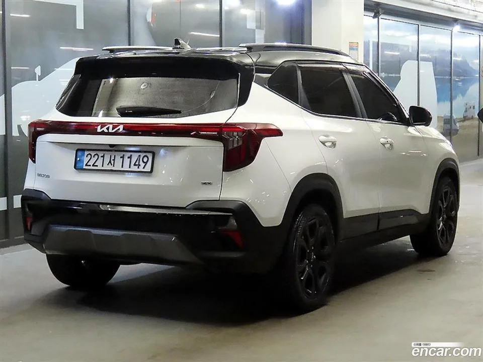 Kia Seltos 1.6 4WD 2023 — миниатюра 3