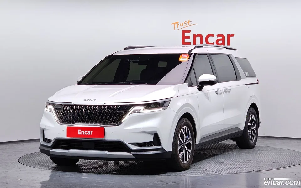 Kia Carnival 9 2022 — фото 1, купить с доставкой в Москву