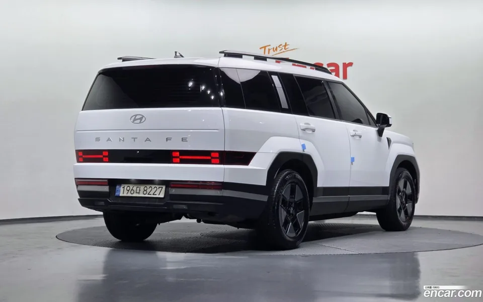 Hyundai Santa Fe HEV 1.6 2WD 2024 — миниатюра 2