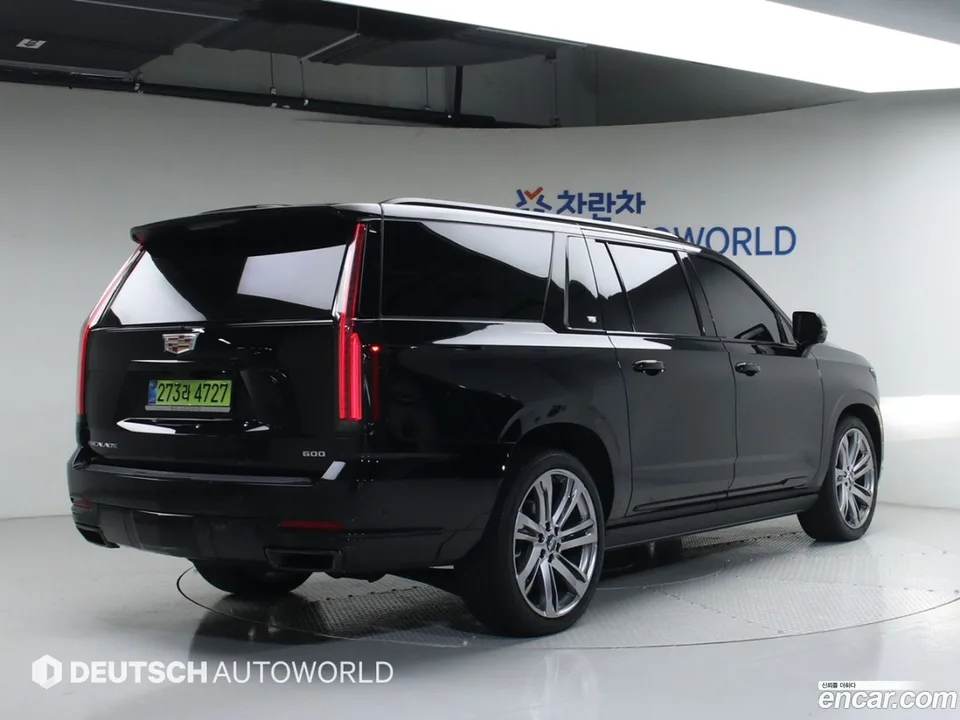 Cadillac Escalade 6.2 ESV 2025 — миниатюра 2