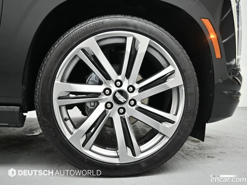 Cadillac Escalade 6.2 ESV 2025 — миниатюра 5
