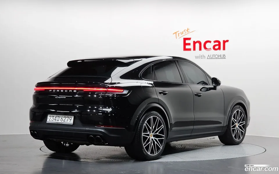 Porsche Cayenne 3.0 2023 — миниатюра 2