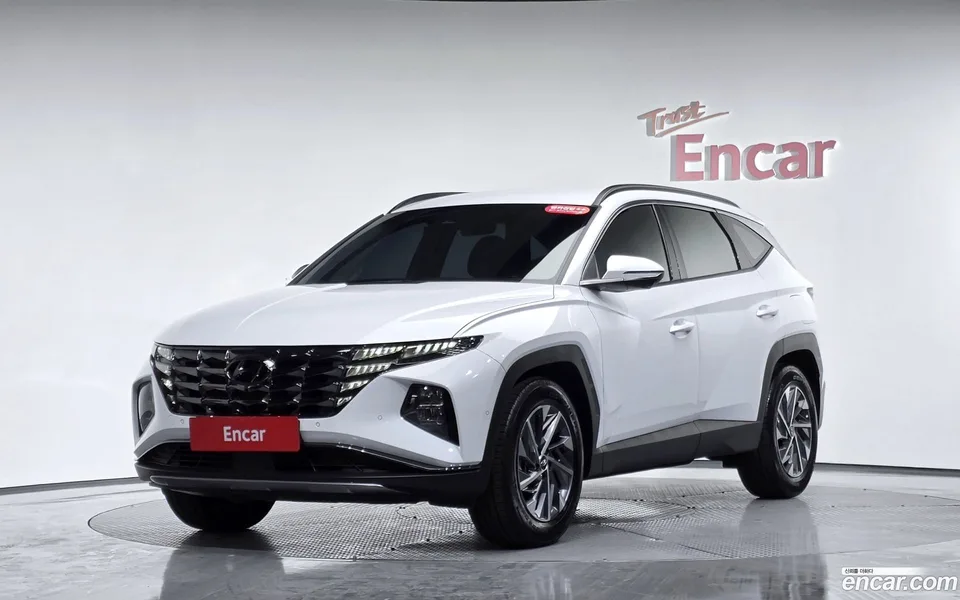 Hyundai Tucson Hybrid 2WD 2022 — фото 1, купить с доставкой в Москву