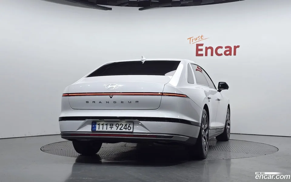 Hyundai Grandeur 2.5 2WD 2023 — миниатюра 4