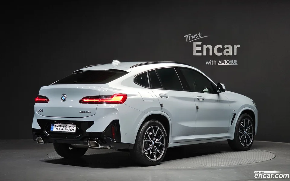 BMW X4 xDrive20d M 2023 — миниатюра 2