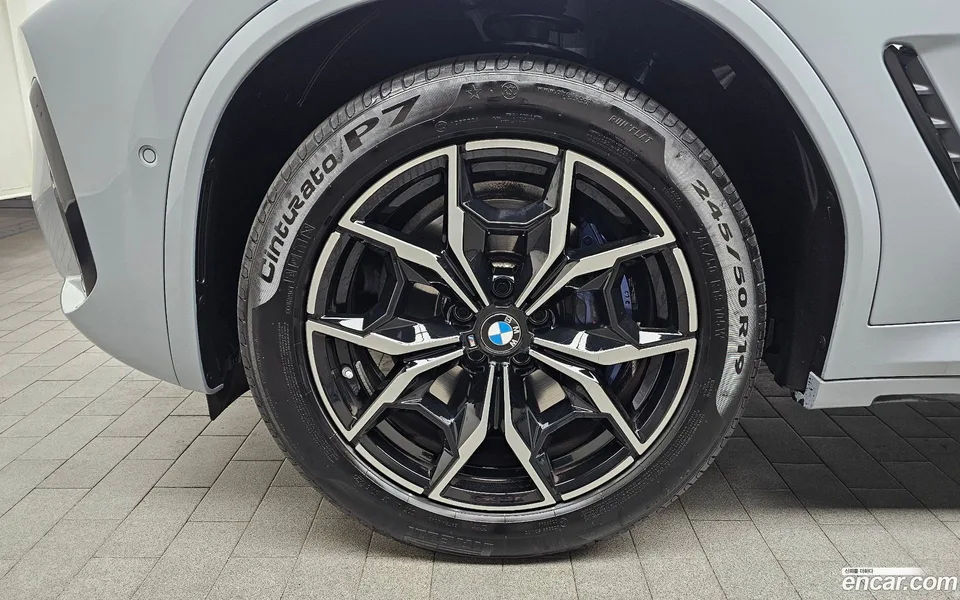 BMW X4 xDrive20d M 2023 — миниатюра 5
