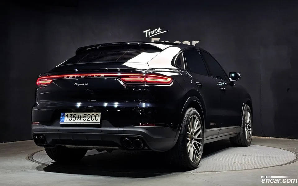 Porsche Cayenne 3.0 2022 — миниатюра 2