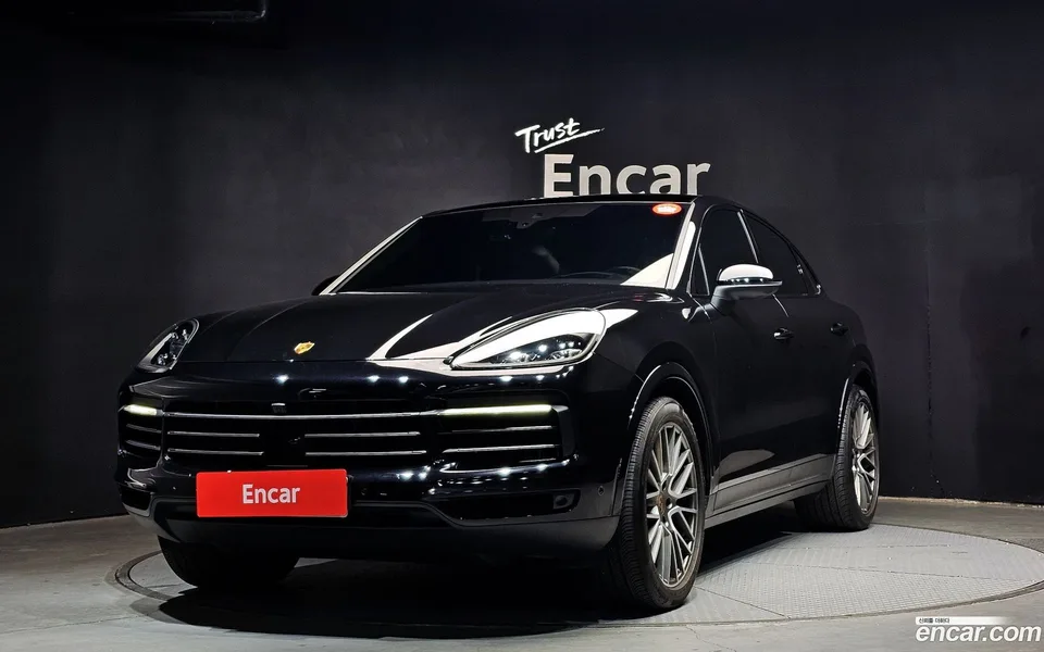 Porsche Cayenne 3.0 2022 — фото 1, купить с доставкой в Москву