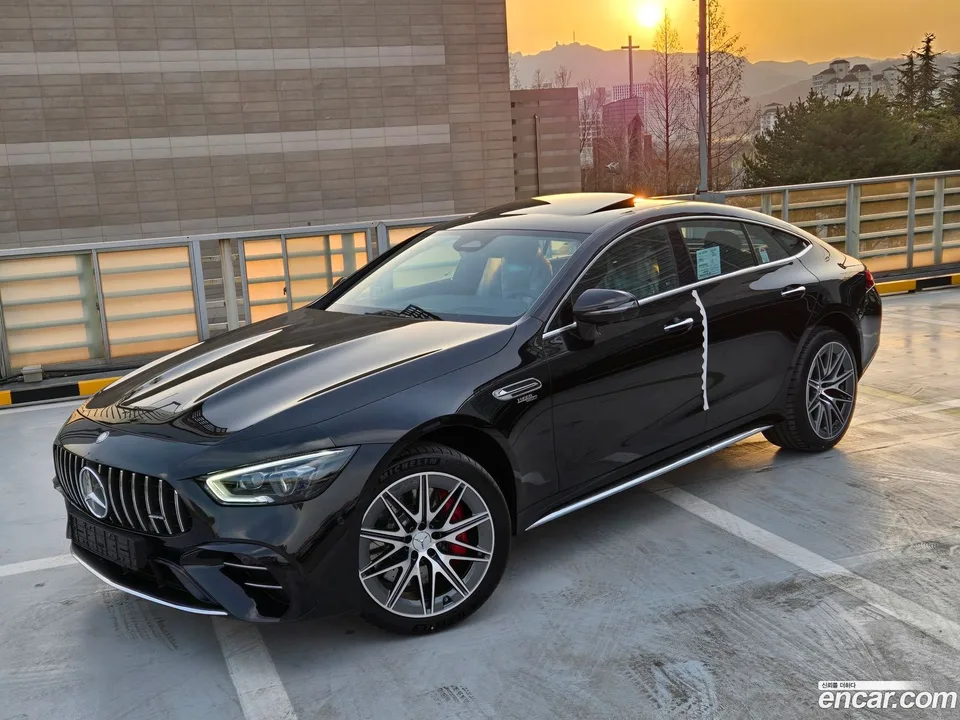 Mercedes-Benz AMG GT 4 43 4MATIC+ 2026 — фото 1, купить с доставкой в Москву