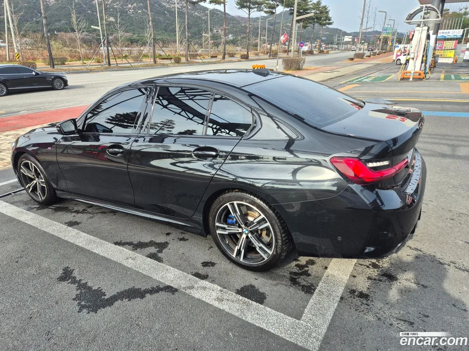BMW 3 Series 320i M 2024 — миниатюра 5