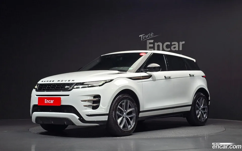 Land Rover Range Rover Evoque P250 SE 2024 — фото 1, купить с доставкой в Москву