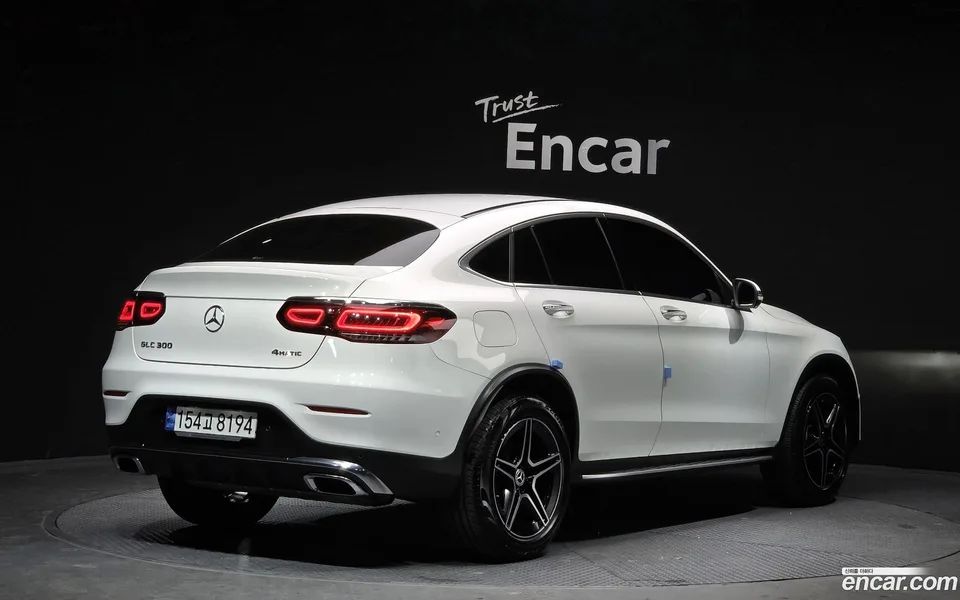 Mercedes-Benz GLC-Class GLC300 4MATIC 2023 — миниатюра 2