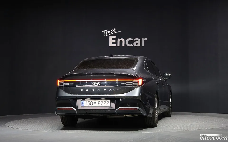 Hyundai Sonata The Edge Hybrid 2023 — миниатюра 4