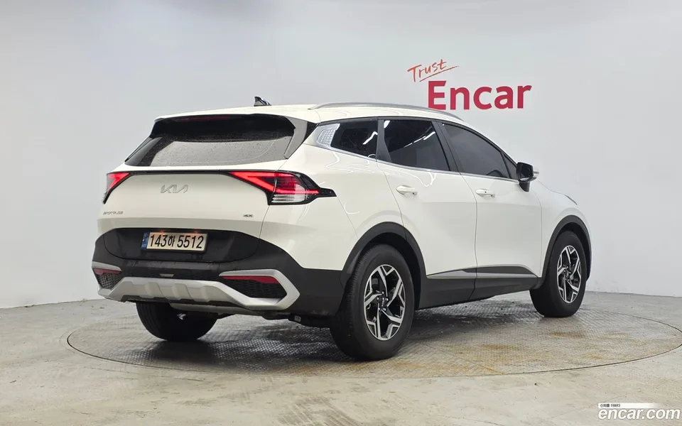 Kia Sportage 1.6 4WD 2023 — миниатюра 2