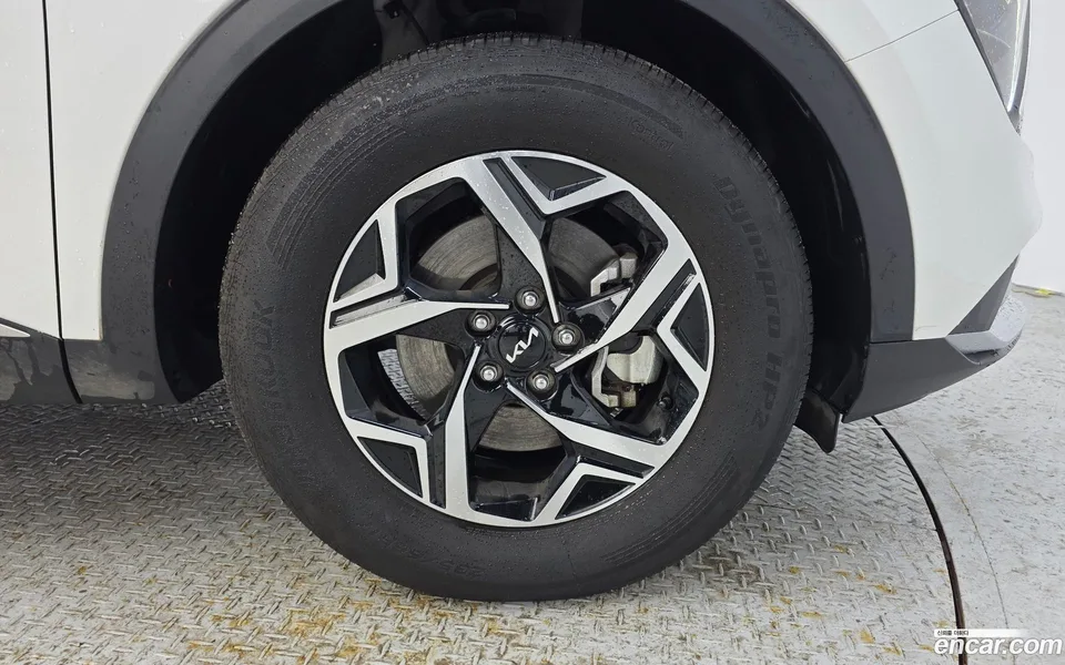 Kia Sportage 1.6 4WD 2023 — миниатюра 5