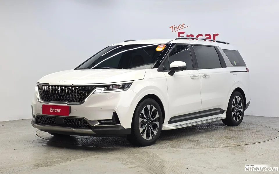 Kia Carnival 9 2022 — фото 1, купить с доставкой в Москву