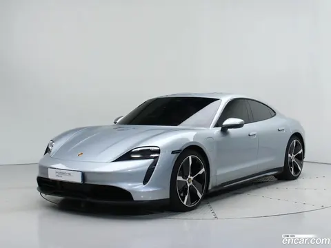 Porsche Taycan 2023 купить в Москве