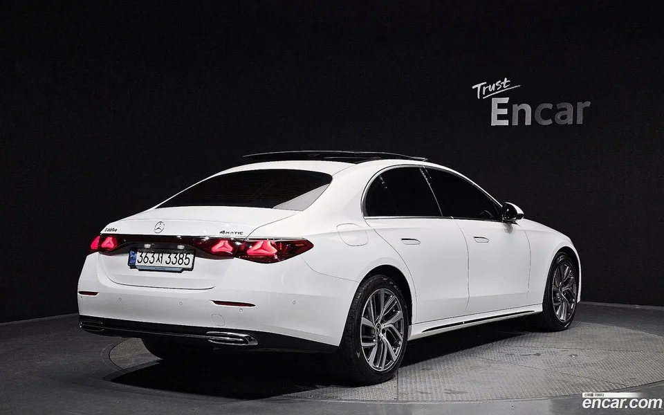 Mercedes-Benz E-Class E220d 4MATIC 2024 — миниатюра 2