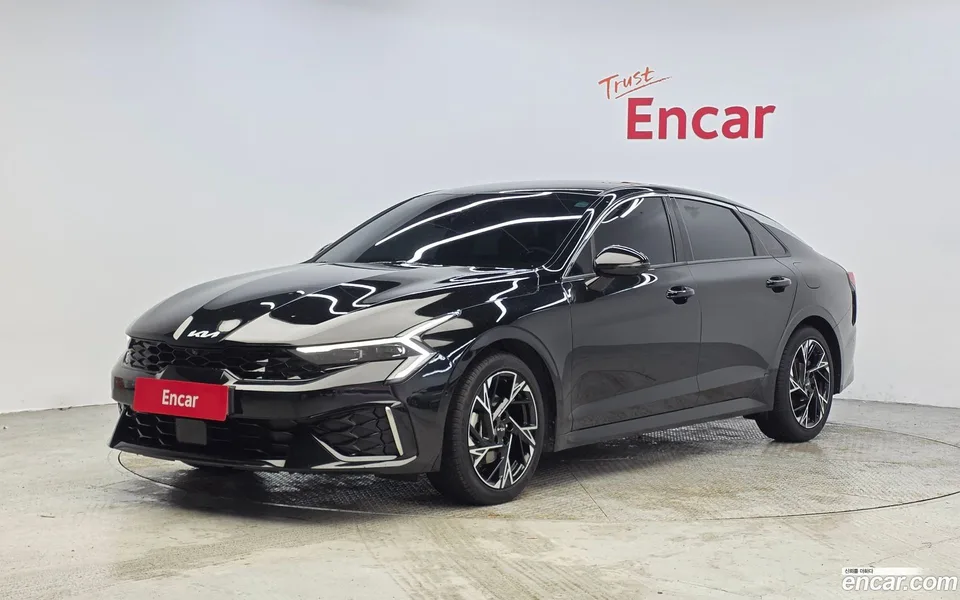 Kia K5 Hybrid 2024 — фото 1, купить с доставкой в Москву