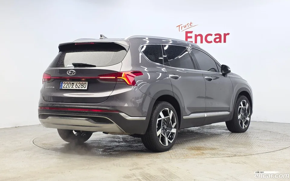Hyundai Santa Fe 2.5T 2WD 2023 — миниатюра 2