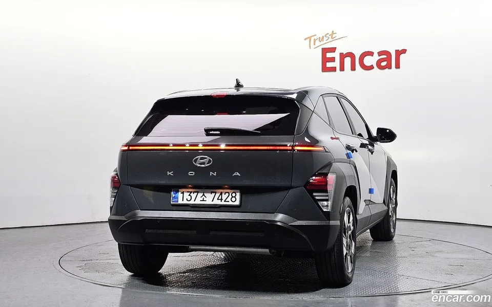 Hyundai Kona Hybrid 2023 — миниатюра 4