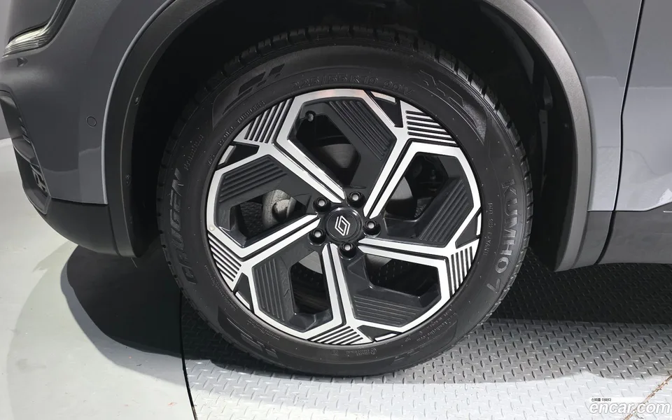 Renault Samsung QM6 2.0 LPe RE 2WD 2025 — миниатюра 5