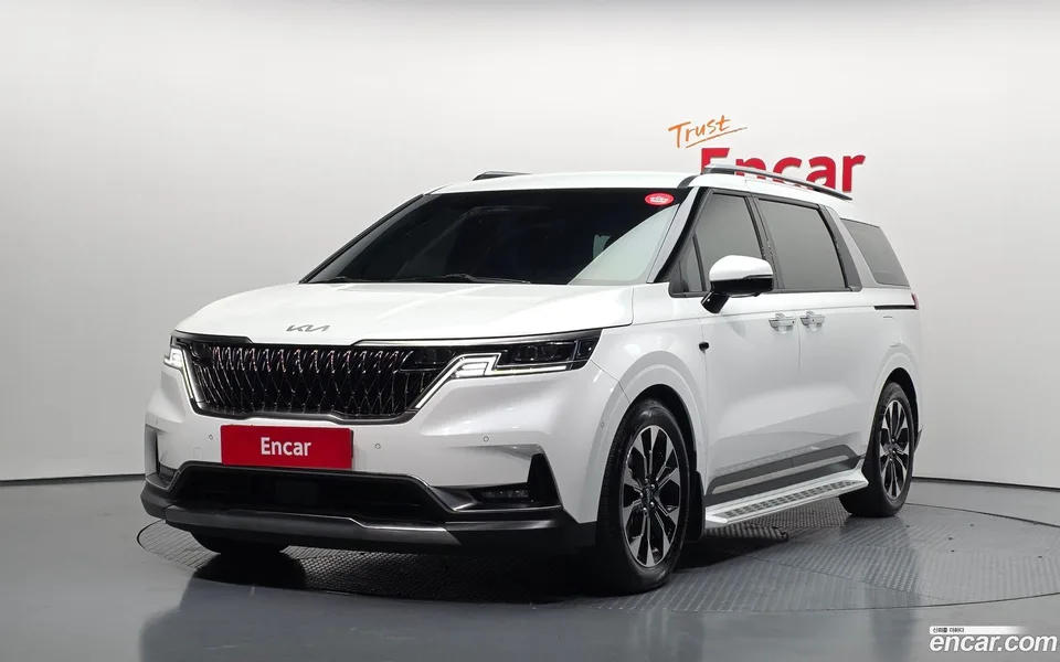 Kia Carnival 7 2022 — фото 1, купить с доставкой в Москву